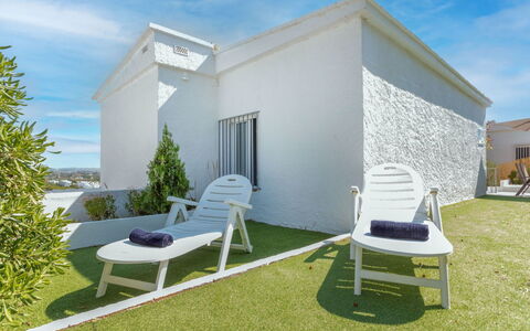 Alondras: Blue, Balcony, Handrail, Apartment, Fence, Sea, Resort, Condominium, Swimming Pool, Hotel