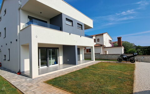 Duplex: Blue, Balcony, Handrail, Apartment, Fence, Sea, Resort, Condominium, Swimming Pool, Hotel