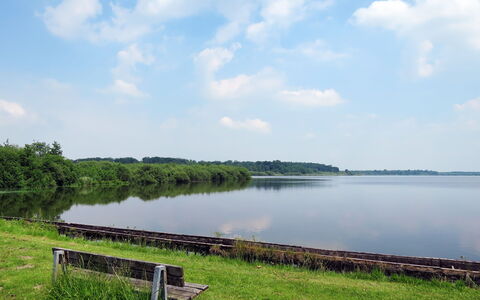 The Oak Suite: Sky, Water Resources, Water, Body Of Water, Green, Nature, Natural Environment, Natural Landscape, Waterway, Cloud