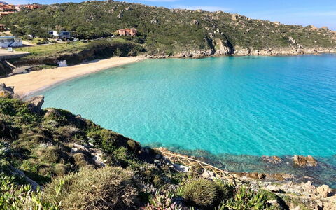 Vacanze Levante: Blue, Body Of Water, Coast, Headland, Coastal And Oceanic Landforms, Beach, Cove, Sea, Promontory, Shore