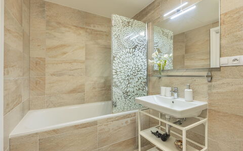 Smichov Kosire Jinonice 1: Flooring, Floor, Bathroom, Interior Design, Plumbing Fixture, Tile, Plumbing, Bathtub, Tap