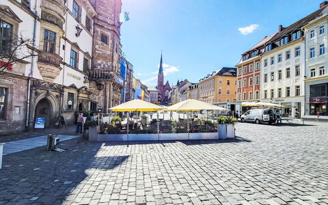 Marktblick: Building, City, Urban Area, Window, Town, Public Space, Road Surface, Street, Facade, Neighbourhood