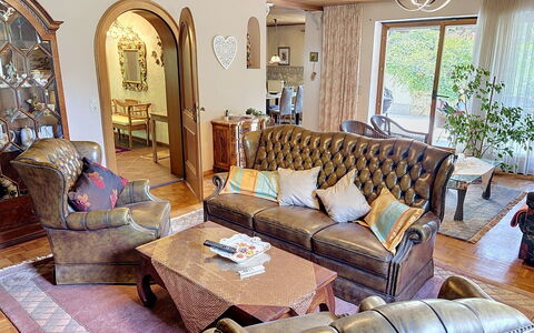 Janike: Furniture, Interior Design, Couch, Flooring, Floor, Living Room, Wood, Room, Lighting, Home