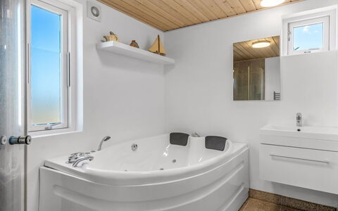 Tuva - 3.5Km from the Sea: Plumbing Fixture, Bathtub, Bathroom, Interior Design, Flooring, Ceiling, Tap, Floor, Sink, Plumbing