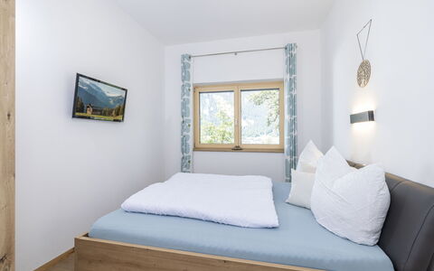 Eberharter am Schweinberg: Interior Design, Wood, Furniture, Bedroom, Flooring, Bed, Floor, Ceiling, Room, Home