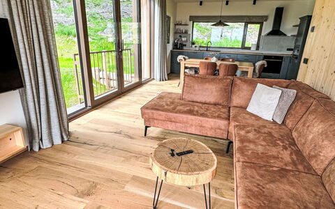 Rebelka: Flooring, Wood Flooring, Wood, Furniture, Floor, Interior Design, Couch, Living Room, Laminate Flooring, Hardwood