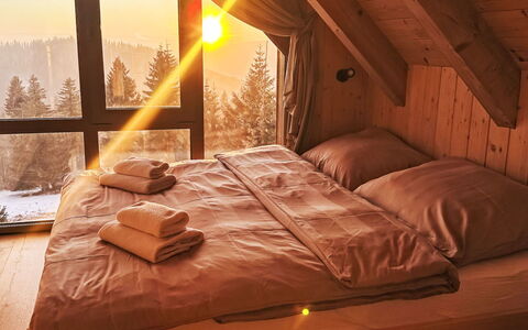 Horni Misecky 3: Interior Design, Wood, Bedroom, Floor, Furniture, Bed, Flooring, Room, Bed Sheet, Lighting