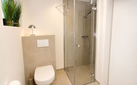 Herzwerk Schwalenberg: Bathroom, Plumbing Fixture, Flooring, Wall, Interior Design, Floor, Toilet, Plumbing, Tap, Room