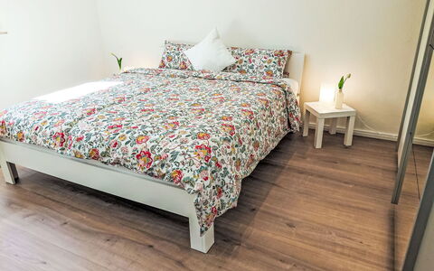 Herzwerk Schwalenberg: Floor, Flooring, Interior Design, Wood Flooring, Bedroom, Furniture, Bed, Wood, Bed Sheet, Bedding