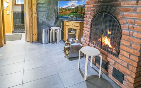 Nelostupa C: Wood, Furniture, Ceiling, Living Room, Hearth, Chair, Couch, Coffee Table, Hardwood, Wood Stain