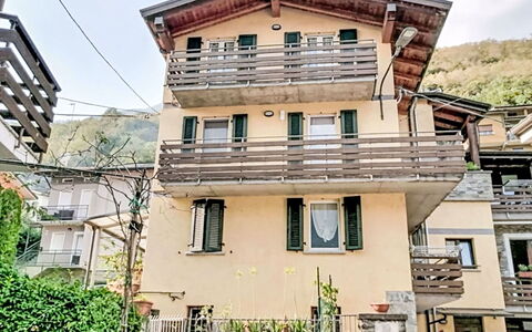 Fontanella Mountain Home: Residential Area, Town, House, Home, Balcony, Mountain Village