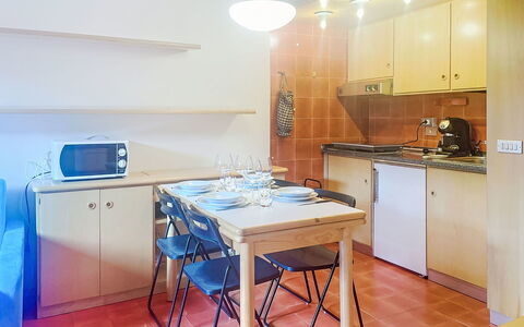 Ai Pascoli: Flooring, Interior Design, Kitchen, Wood, Furniture, Floor, Ceiling, Major Appliance, Kitchen Appliance, Room