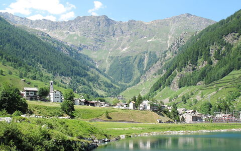 Ai Pascoli: Mountainous Landforms, Mountain, Nature, Natural Landscape, Hill, Highland, Mountain Range, Landscape, Valley, Hill Station