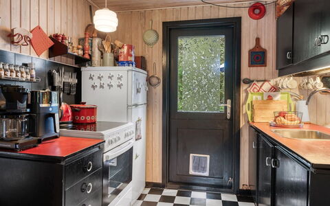 Tarvo - 500M to the Fjord: Wood, Interior Design, Flooring, Kitchen, Kitchen Appliance, Floor, Home, Major Appliance, Furniture, Room