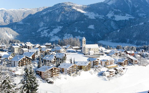 Val Signina 5-2: Mountainous Landforms, Snow, Mountain, Winter, Hill Station, Mountain Range, House, Landscape, Highland, Village