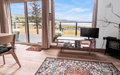 Tiny Mara: Flooring, Interior Design, Floor, Furniture, Living Room, Carpet, Wood Flooring, Room