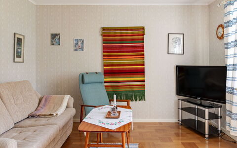 Villa Fröseke: Furniture, Interior Design, Flooring, Floor, Wall, Wood, Room, Lighting, Ceiling, Living Room