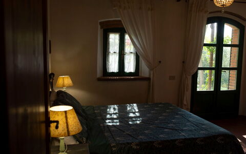 Podere Dolce Sonno e Sonnellino: Wall, Furniture, Interior Design, Bed, Bedroom, Wood, Floor, Ceiling, Flooring, Lighting