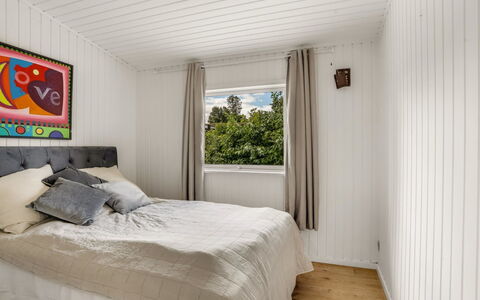 Ulli - 350M from the Sea: Bed, Bedroom, Interior Design, Flooring, Bed Sheet, Wood, Bedding, Floor, Furniture, Ceiling