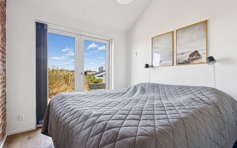 Nuka - 250M from the Sea: Wood, Home, Bedroom, Bed, Bedding, Bed Sheet, Daylighting, Hardwood, Linens, Bed Frame
