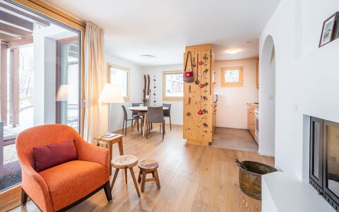 Collina 5I-02: Interior Design, Flooring, Wood, Furniture, Floor, Ceiling, Apartment, Home, Room, Wood Flooring