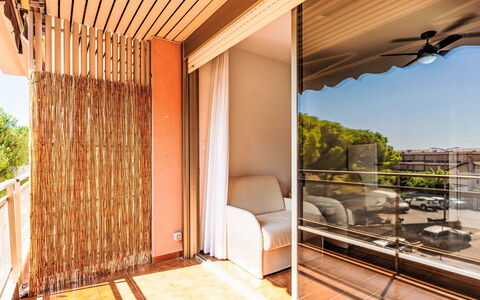 Il Nido: Wood, Interior Design, Balcony, Wood Stain, Shade, Chair, Glass, Eco Hotel, Hardwood, Window Covering
