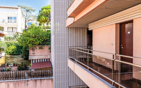 Il Nido: Residential Area, Apartment, Architecture, Balcony, Urban Design, Composite Material, Condominium, Daylighting