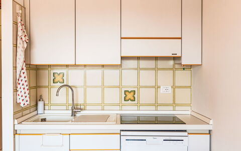 Il Nido: Kitchen, Interior Design, Wood, Flooring, Countertop, Kitchen Appliance, Cabinetry, Floor, Major Appliance, Room