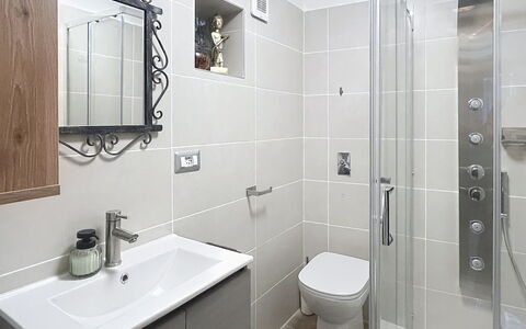 Bluhome: Bathroom, Plumbing Fixture, Bathroom Sink, Interior Design, Sink, Flooring, Toilet, Tap, Mirror, Floor