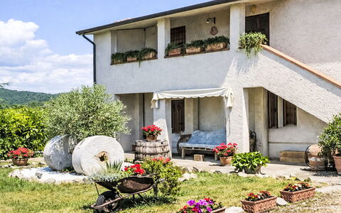 Il Mulinetto: Shrub, House, Home, Garden, Cottage, Door, Flowerpot, Landscaping, Yard