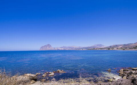 Villa delle Sirene 6: Blue, Rock, Coast, Coastal And Oceanic Landforms, Sea, Horizon, Terrain, Headland, Promontory
