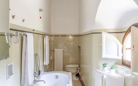 Torre di Paciano 10+2: Interior Design, Flooring, Plumbing Fixture, Floor, Ceiling, Tap, Lighting, Bathroom, Plumbing, Sink