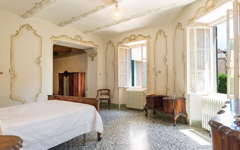 Villa Lemura 16+4: Wall, Interior Design, Bedroom, Furniture, Wood, Flooring, Bed, Floor, Ceiling, Lighting