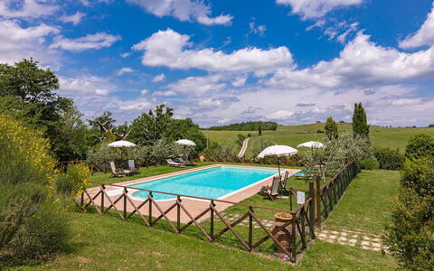 Podere Bagnolo 8: Estate, Garden, Farmhouse, Swimming Pool, Lawn, Backyard, Hacienda, Yard, Villa, Landscaping