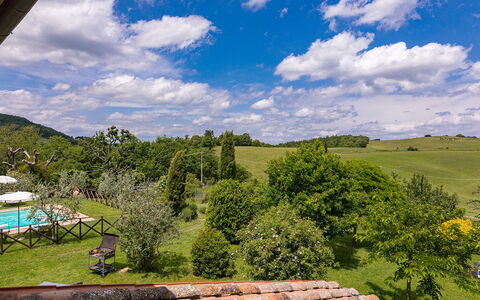 Podere Bagnolo 8: Swimming Pool, Resort, Eco Hotel, Estate, Outdoor Furniture, Farmhouse, Leisure, Villa, Lawn, Garden