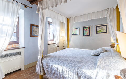 Il Roseto 10: Furniture, Bed, Interior Design, Bedroom, Bedding, Floor, Bed Sheet, Ceiling, Flooring, Room
