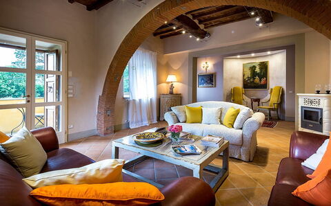 Le Querce dei Medici 12+2: Furniture, Interior Design, Couch, Wall, Ceiling, Room, Flooring, Table, Chair, Living Room