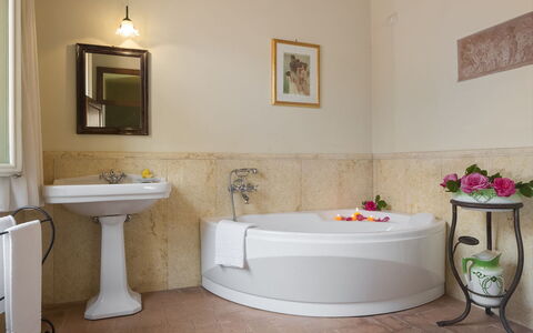 Villa Angelini 14+7: Interior Design, Plumbing Fixture, Flooring, Bathroom, Bathtub, Floor, Plumbing, Tap, Lighting, Furniture