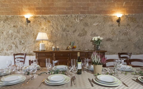 Villa Angelini 14+7: Furniture, Table, Interior Design, Kitchen & Dining Room Table, Dining Room, Flooring, Chair, Tablecloth, Tableware, Floor