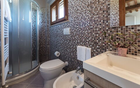 Borgo da Monte 8: Bathroom, Plumbing Fixture, Interior Design, Flooring, Wall, Floor, Sink, Bathroom Sink, Tap, Toilet