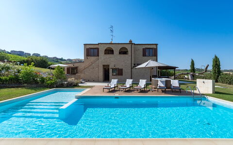 Casale Rosy 6+2: Swimming Pool, Resort, Estate, Thermae, Hacienda, Villa, Eco Hotel, Outdoor Furniture, Hotel, Sunlounger