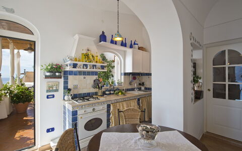 Casa Noemi 4+2: Interior Design, Furniture, Arch, Home, Chair, Flowerpot, Houseplant, Dining Room, Kitchen & Dining Room Table, Molding