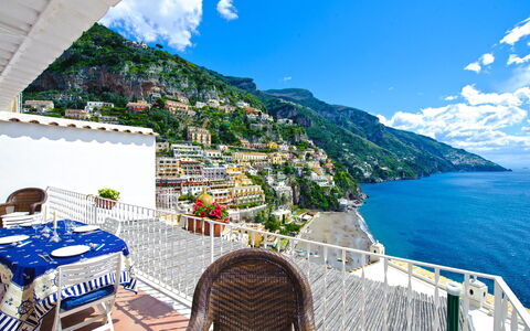 Casa Leonilde 4: Blue, Coast, Coastal And Oceanic Landforms, Sea, Ocean, Balcony, Shore, Resort Town, Beach, Bay