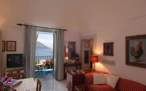 Casa Maria 6+2: Furniture, Table, Interior Design, Chair, Flowerpot, Couch, Houseplant, Apartment, Room, Living Room