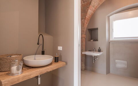 Dimora Montefiore 11: Wall, Plumbing Fixture, Interior Design, Flooring, Brown, Floor, Ceiling, Plumbing, Room, Bathroom