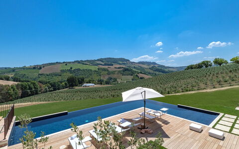 Dimora Montefiore 11: Swimming Pool, Estate, Leisure, Landscaping, Villa, Eco Hotel, Plantation, Farmhouse