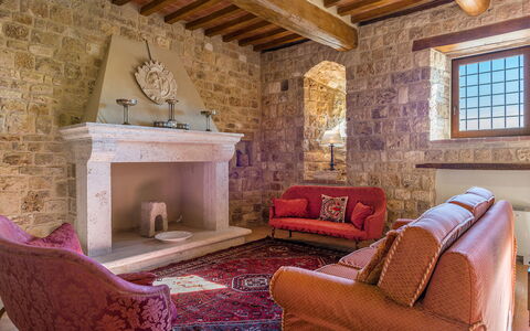 Santa Illuminata 12: Wall, Furniture, Flooring, Interior Design, Floor, Ceiling, Living Room, Lighting, Brown, Couch