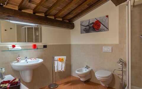 L'Ovile 8: Plumbing Fixture, Flooring, Floor, Plumbing, Tap, Sink, Bathroom, Tile, Bathroom Sink, Toilet