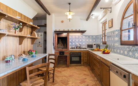 L'Alcova 8+2: Kitchen, Interior Design, Wood, Flooring, Countertop, Floor, Ceiling, Furniture, Home, Cabinetry