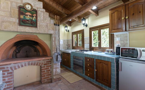 Villa Miki 10: Wood, Kitchen, Interior Design, Flooring, Furniture, Countertop, Home, Ceiling, Cabinetry, Door
